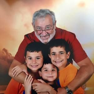 Meet your Posher, Lawrence